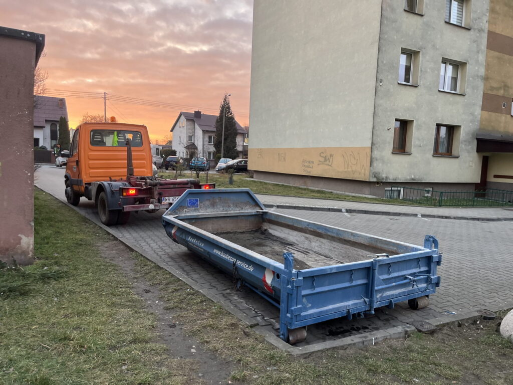 Kontener na gruz – dostawa pod adres, Radom